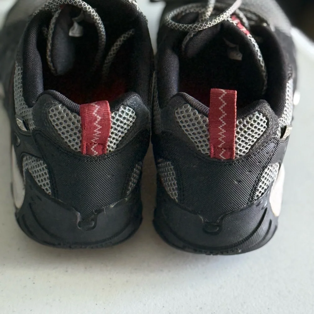 Merrell Men’s Size 8 Waterproof Hiking Shoe
**Host Pick** - Picture 8 of 8